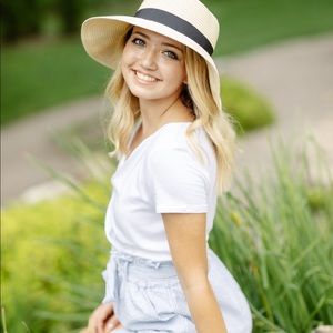 Meet your Posher, Madelyn